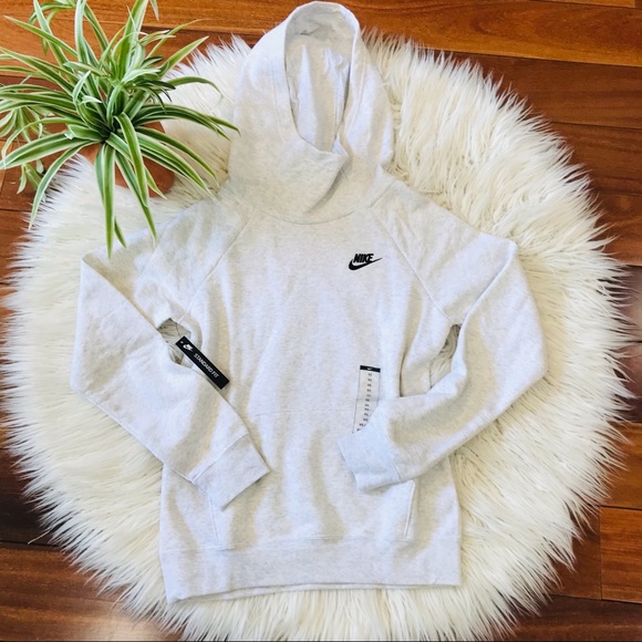 Nike Tops Nike Sportswear Essential Hoodie Poshmark